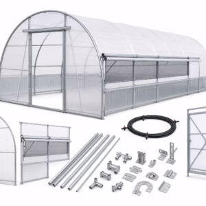Serre agricole sur mesure avec options de structure et accessoires sur fond blanc